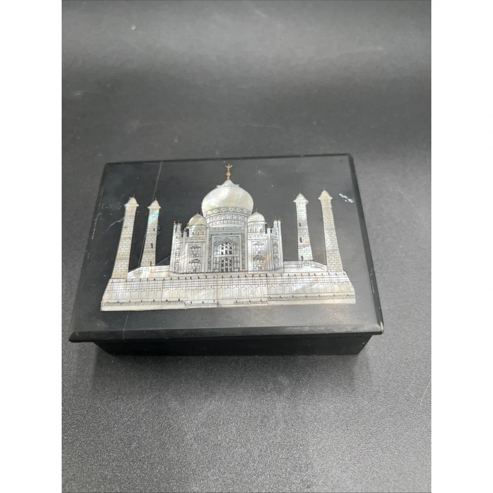 Black Marble Box With Mother Of Pearl Inlay Of Taj  Mahal